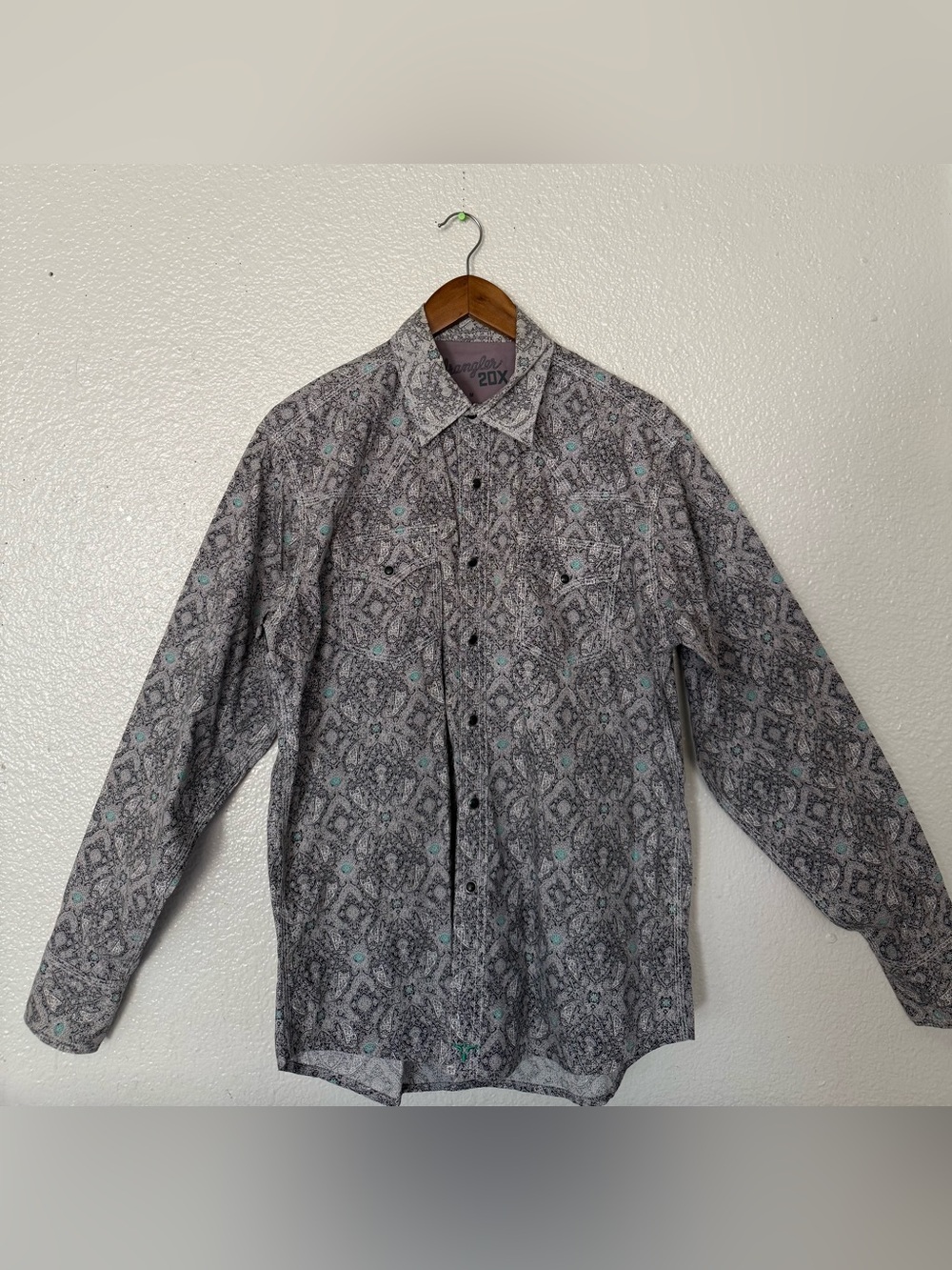 Wrangler 20X Grey Patterned Western Shirt Jacket with Teal Accents size M